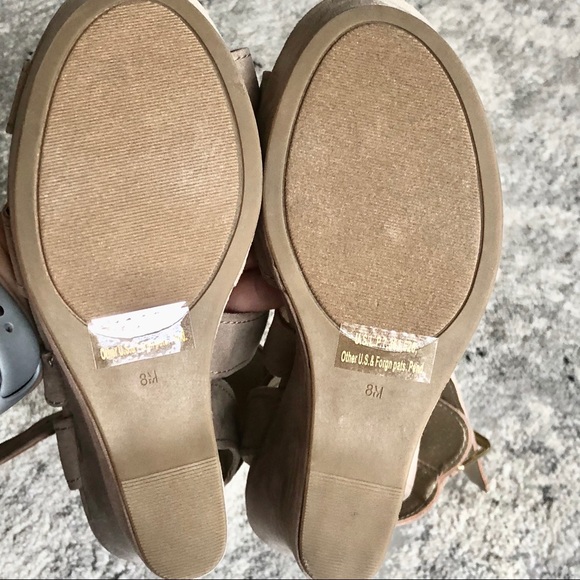 NEW Gorgeous Guess nude suede wedge sandals 8m - Picture 8 of 8